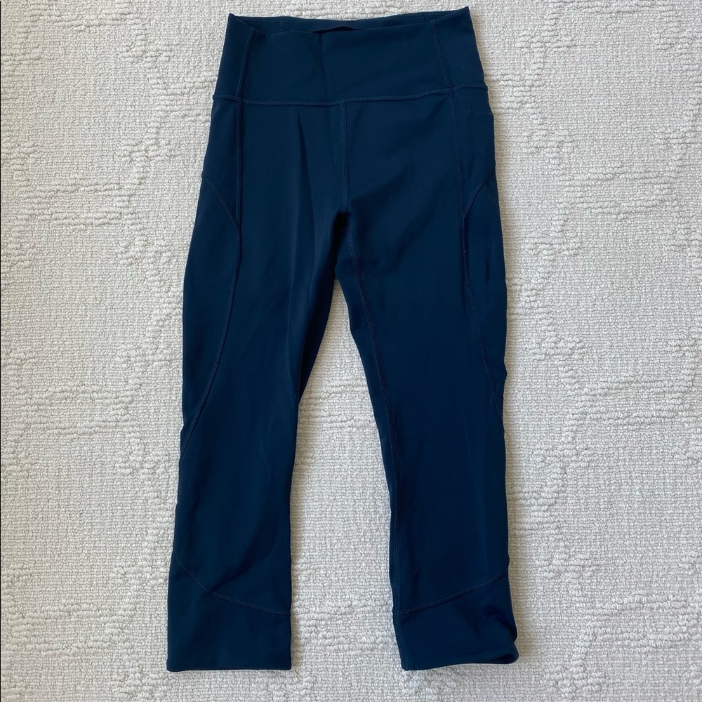 Lululemon Navy Capri legging